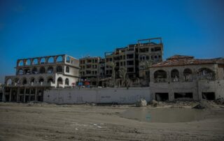 Le musée Khoudary, également connu sous le nom de Mat’haf al-Funduq (hôtel du musée) après le bombardement israélien de la zone, le 12 février 2024. (Omar El Qattaa)