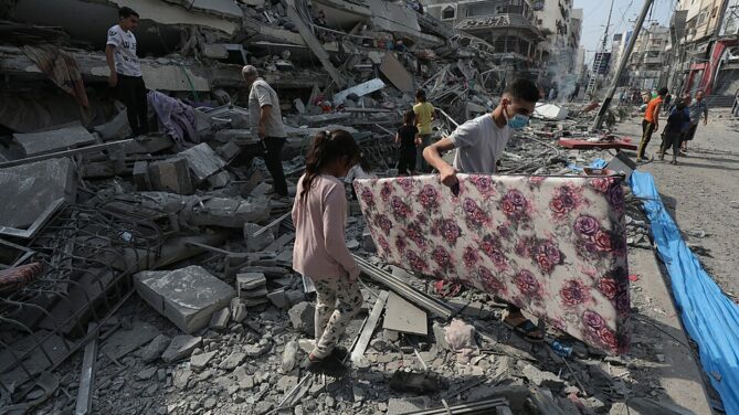 Illustration : Destructions dans la bande de Gaza en octobre 2023 Palestinian News & Information Agency (Wafa) in contract with APAimages